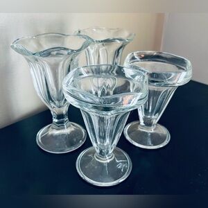(4) Vintage Clear Glass Parfait/Sundae Glasses/Dishes